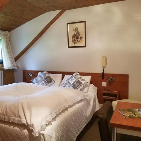 Hotel L'Amoulat Гурет Екстер'єр фото